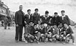 L'équipe de handball de l'école Dordor en 1960.